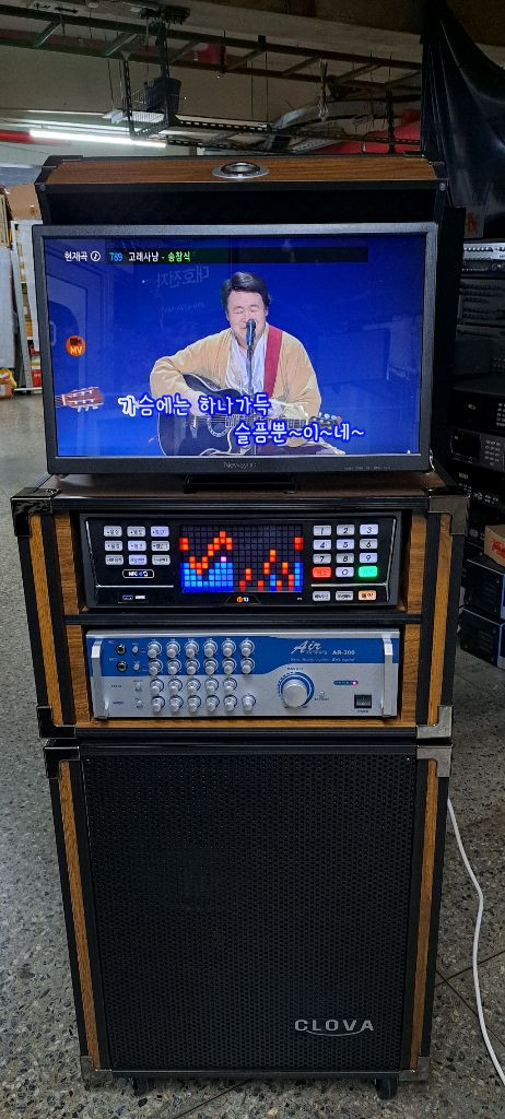 태진 노래방반주기 이동식세트 판매합니다 이미지