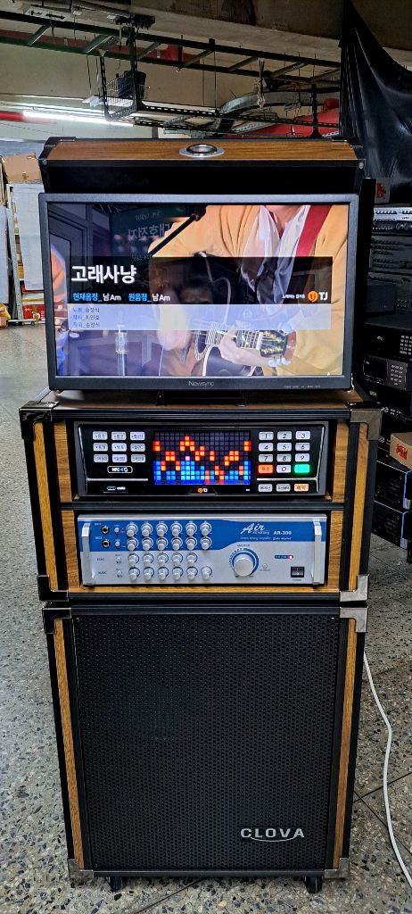 태진 노래방반주기 이동식세트 판매합니다 이미지