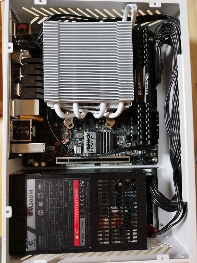 AMD Ryzen7 5700g 초소형 pc팝니다 이미지