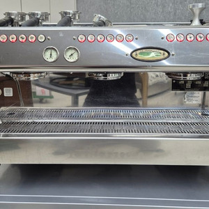 라마르조코 GB5 3그룹 커피머신 이미지