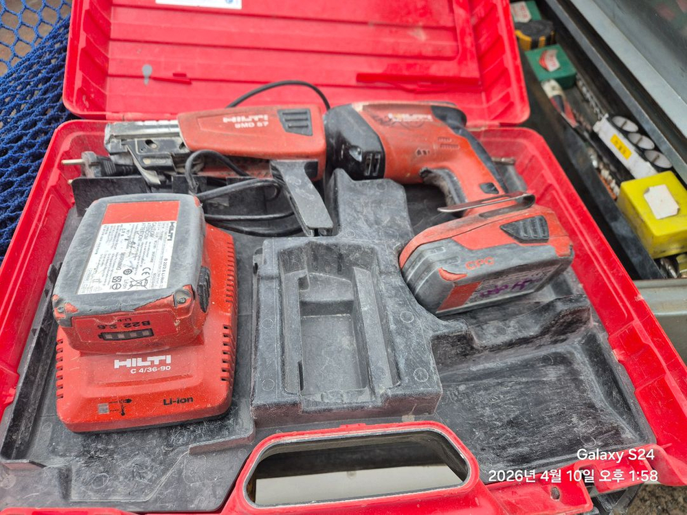 충전식 전동공구 세트 이미지