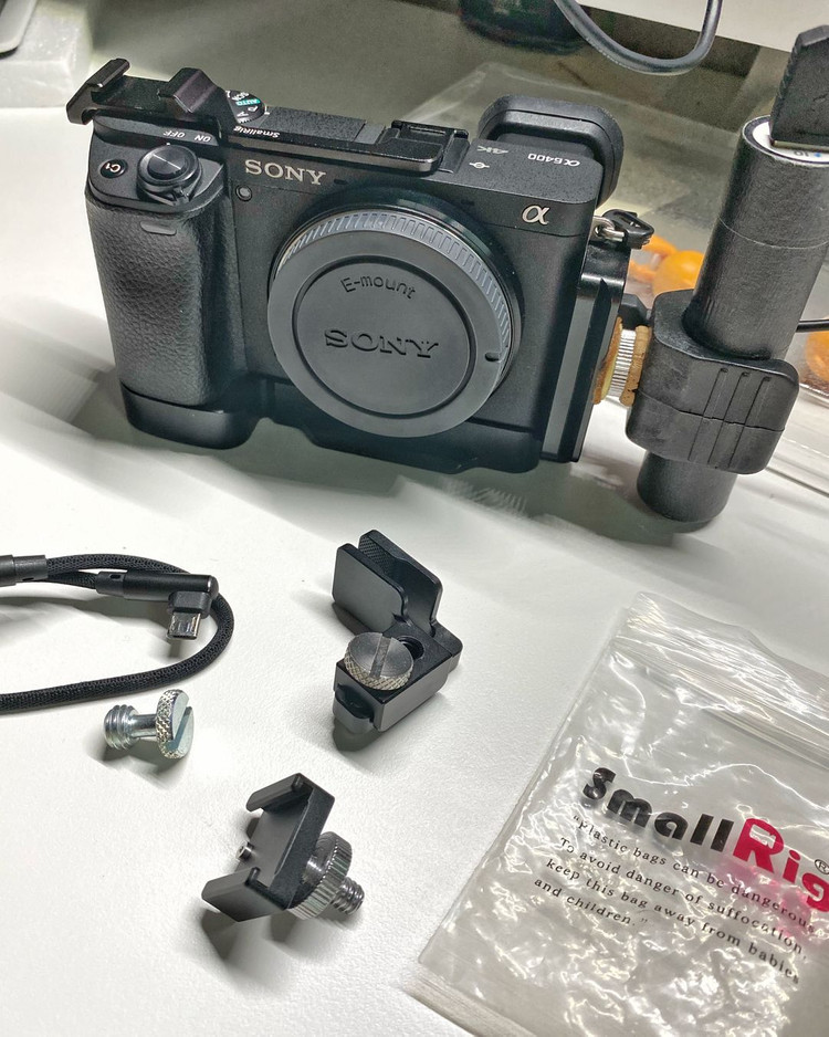 소니 A6400 단품 박스 (3,000컷) + 스몰리그 케이지, 가이드, 손잡이 이미지