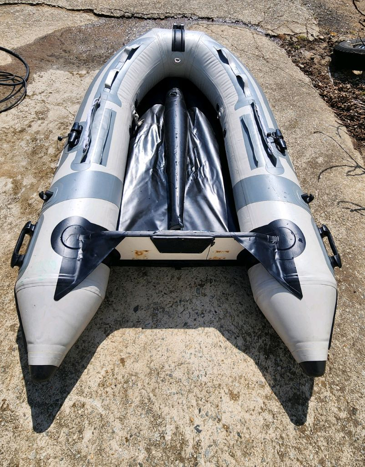 낚시용 보트 이미지