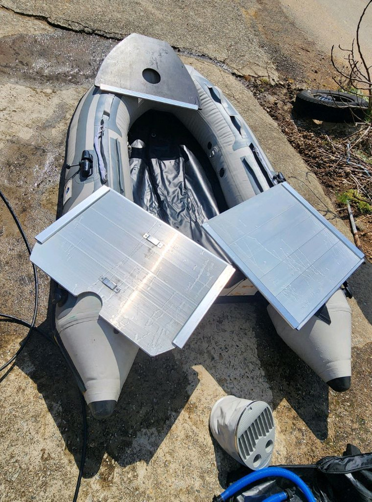 낚시용 보트 이미지