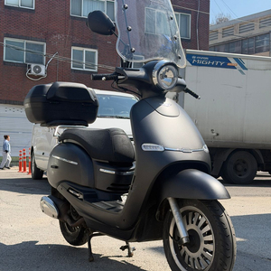 야르스125 22년식 1만키로대 저렴하게 판매합니다. 이미지