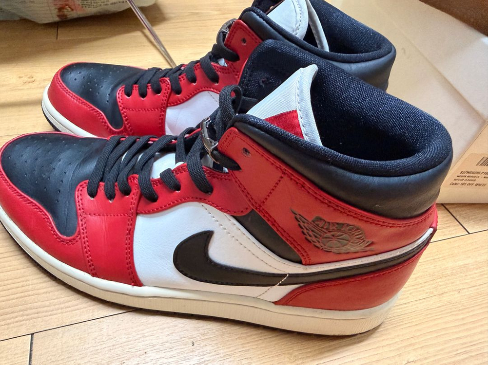 정품 나이키 조던 1 미드 시카고 블랙토 260 이미지