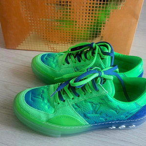 루이비통 토뤼옹 버질아블로 스니커즈 이미지