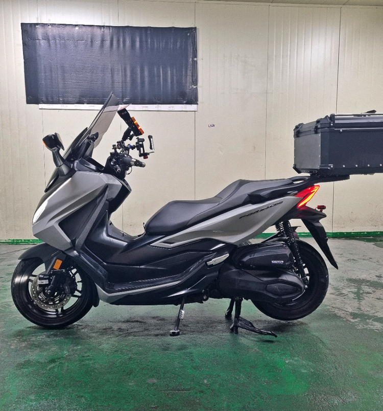 혼다 포르자350/2024년식/4만/안개등구변O/블박O/셋팅O/판매합니다 이미지