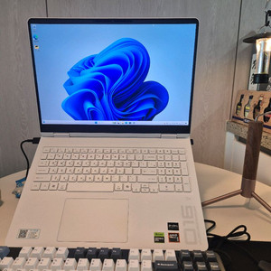 hp 오멘 게이밍노트북 라이젠AI-9세대 365 rtx5070 램32gb 팝니다. 이미지