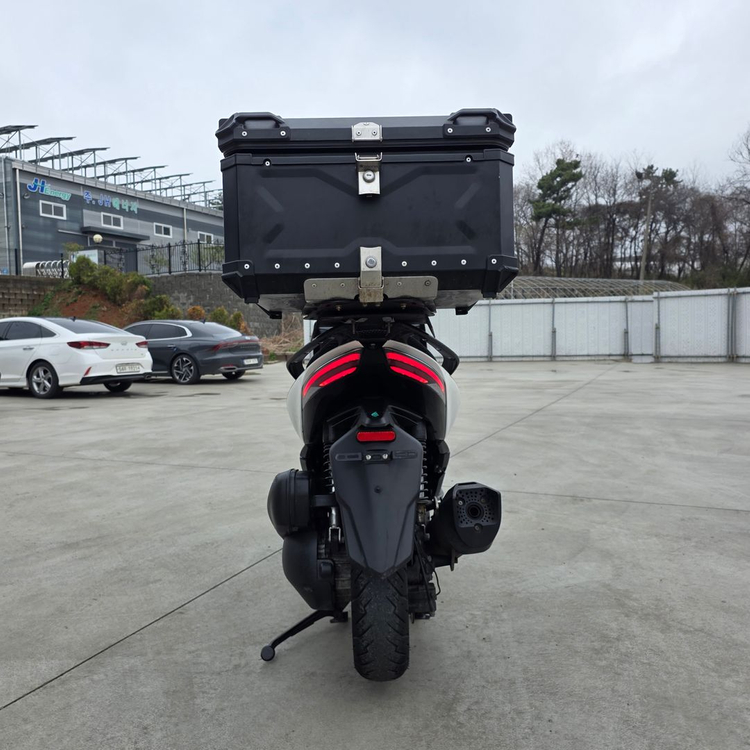 존테스350d 25년 3만 깔끔한 배달세팅 바이크 판매합니다. 이미지