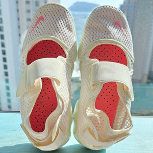 나이키에어리프트 매쉬 스니커즈 230 이미지