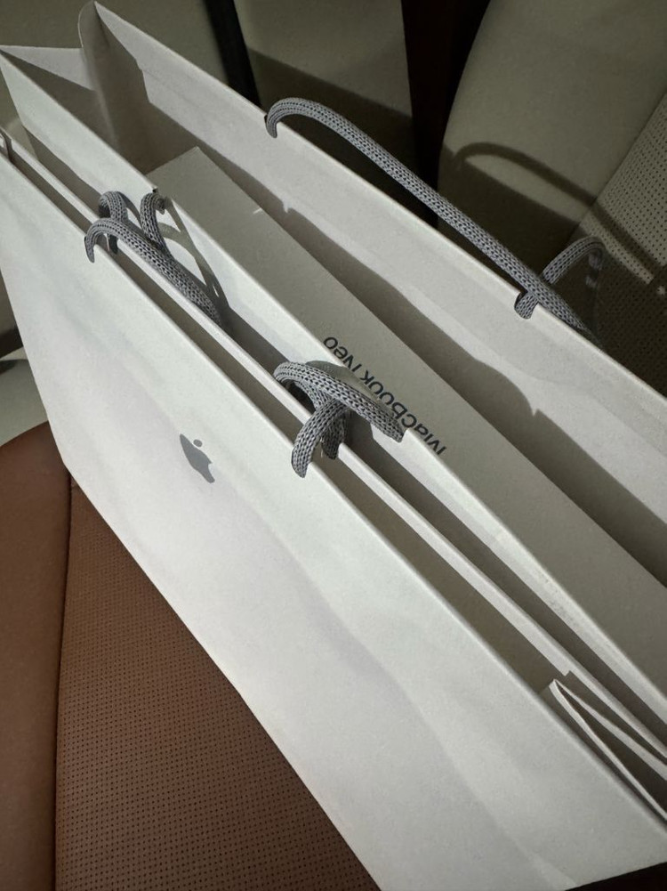 맥북 네오 인디고 512gb 미개봉 새상품 이미지