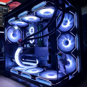 인텔 고사양 컴퓨터 i7 14700kf rtx 4070 ti super 판매합니다. 이미지