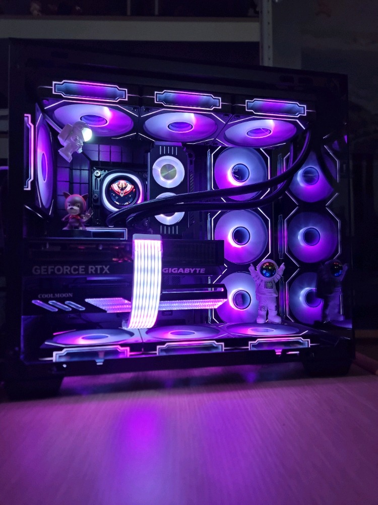 인텔 고사양 컴퓨터 i7 14700kf rtx 4070 ti super 판매합니다. 이미지