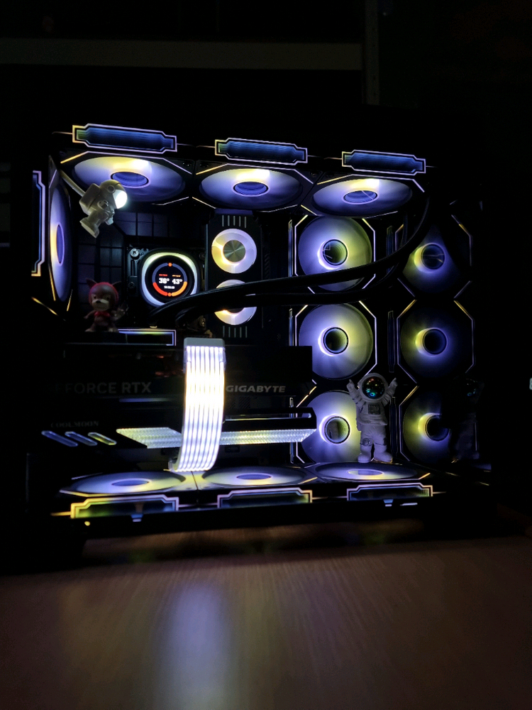 인텔 고사양 컴퓨터 i7 14700kf rtx 4070 ti super 판매합니다. 이미지