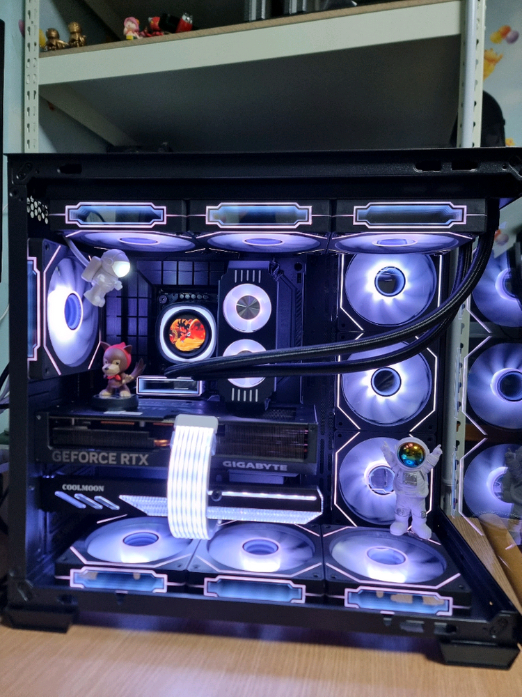 인텔 고사양 컴퓨터 i7 14700kf rtx 4070 ti super 판매합니다. 이미지