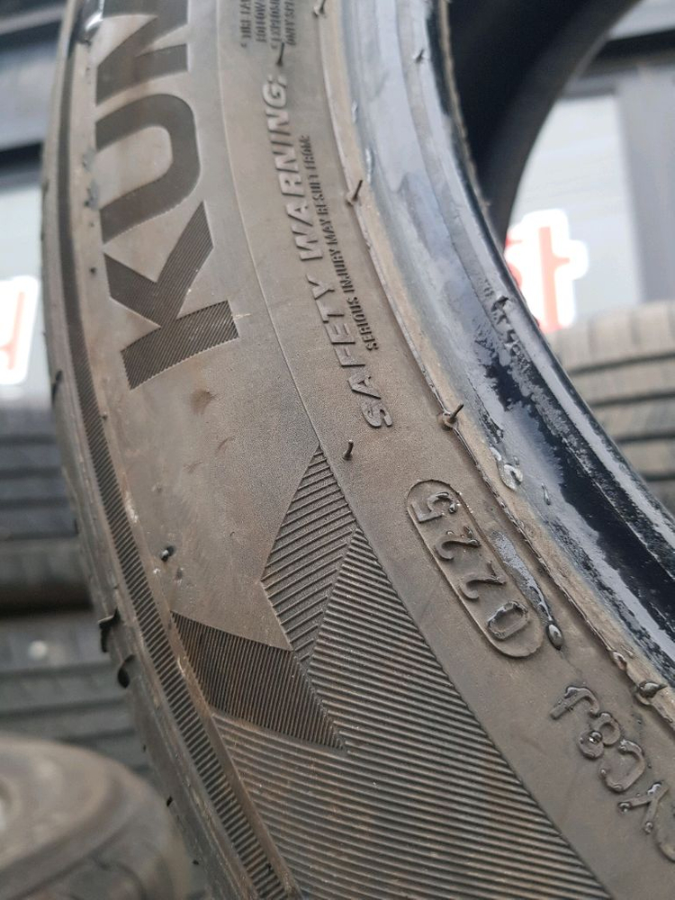 중고 타이어 215 50 17 4짝세트 이미지