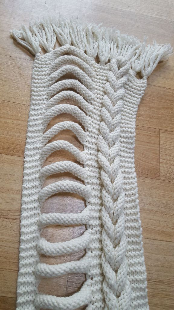 손뜨게 숄 머플러 이미지