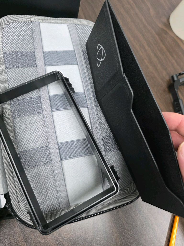 아토모스 닌자 V+ (atomos Ninja V+) 이미지
