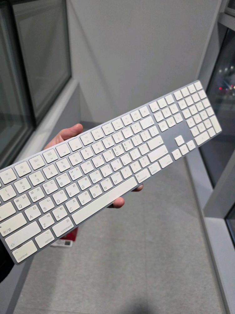 Apple iMac 2019 27인치 Retina 5K 아이맥 + 풀배열 매직키보드 이미지