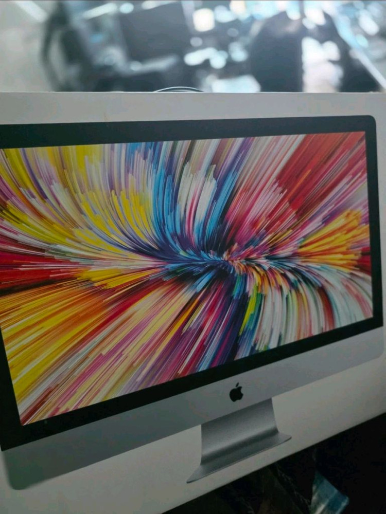Apple iMac 2019 27인치 Retina 5K 아이맥 + 풀배열 매직키보드 이미지