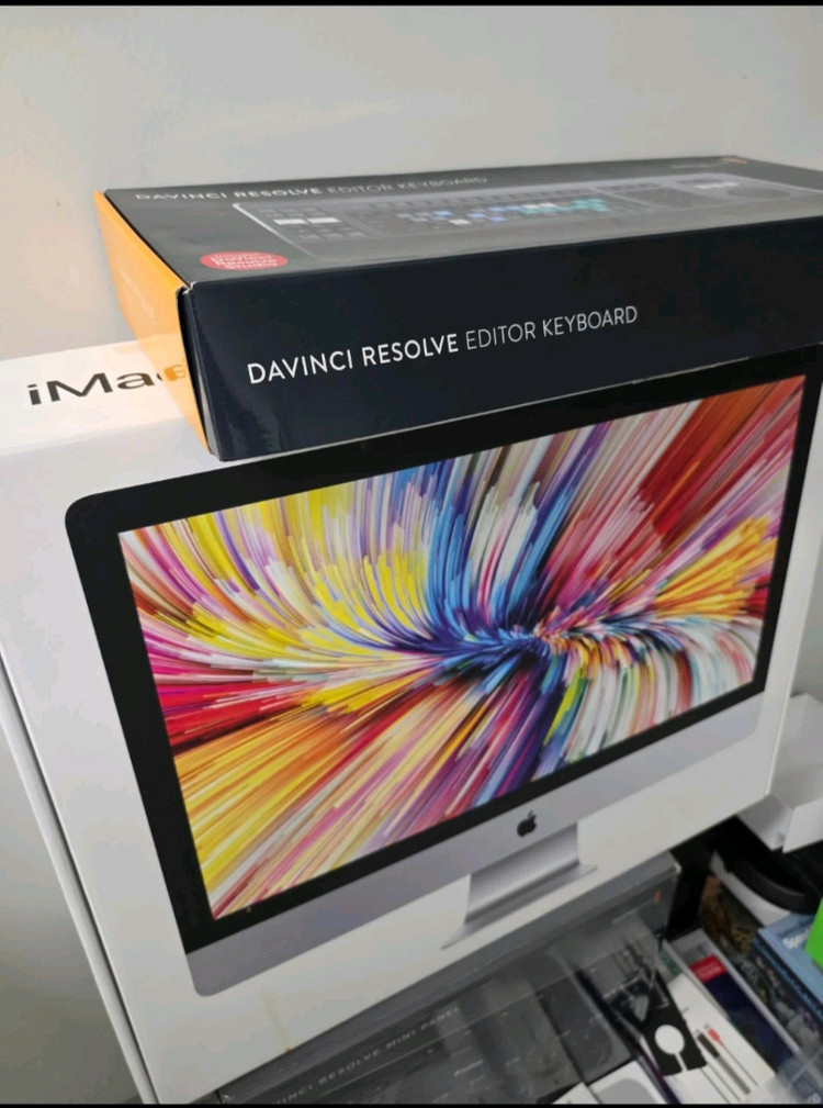 Apple iMac 2019 27인치 Retina 5K 아이맥 + 풀배열 매직키보드 이미지