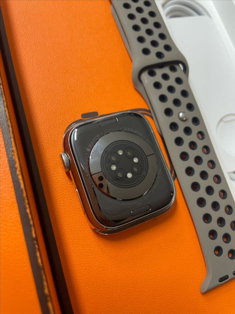 애플워치7에르메스 실버 45mm 배터리96프로 이미지