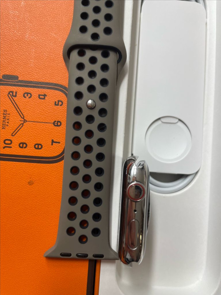 애플워치7에르메스 실버 45mm 배터리96프로 이미지