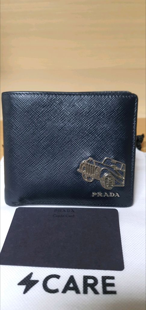 프라다 사피아노 반지갑/지갑 정품S급(감정O)구찌프라다루이비통디올고야드샤넬셀린느보테가생로랑발렌시아가버버리가방 이미지
