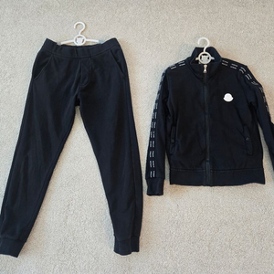 몽클레르 키즈 블랙 트레이닝 세트 사이즈12A 이미지