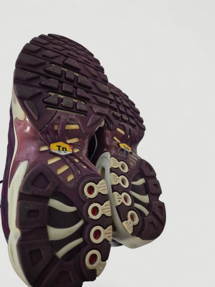 [240]나이키 에어맥스 플러스 버건디 여성 운동화 이미지