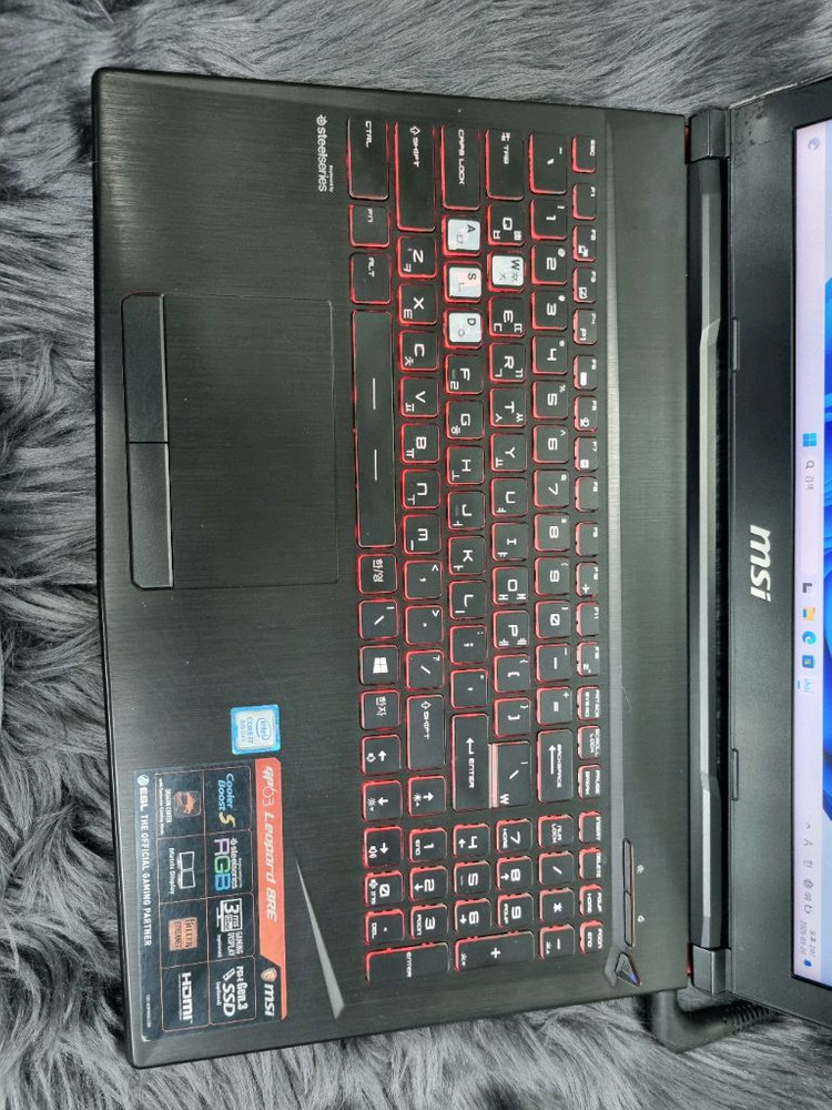 게이밍 MSI Leopard BRE 게이밍 노트북 i7 GTX 1060 이미지