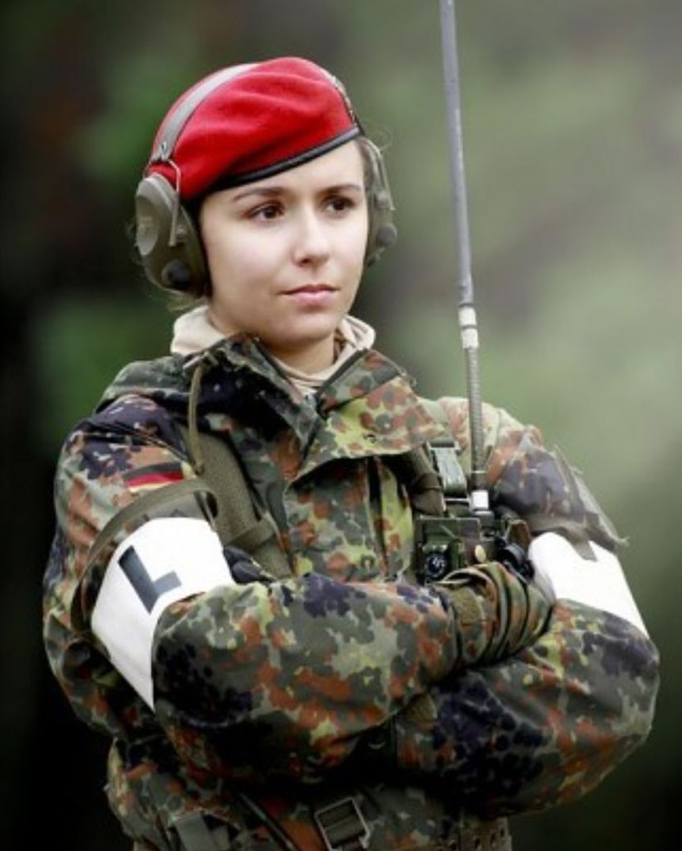 *각종교신가능*대형1/16정밀도색작RC카탱크,프라모델NEW*레오파드2A7알씨카전차박스셋~바람에언덕에서 이미지