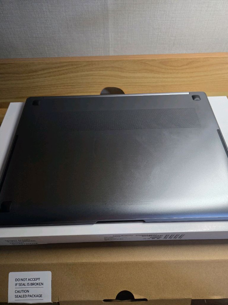 삼성 갤럭시북5 프로 16인치 NT960XHA-K51AY 이미지