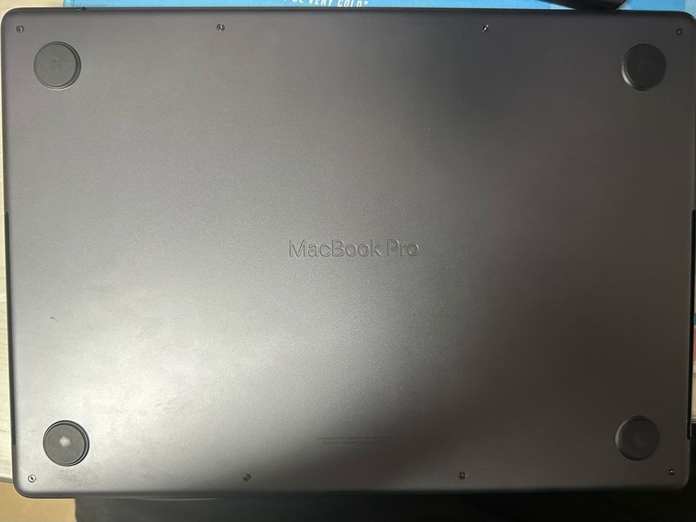 맥북 프로 14 M4 풀박스 이미지