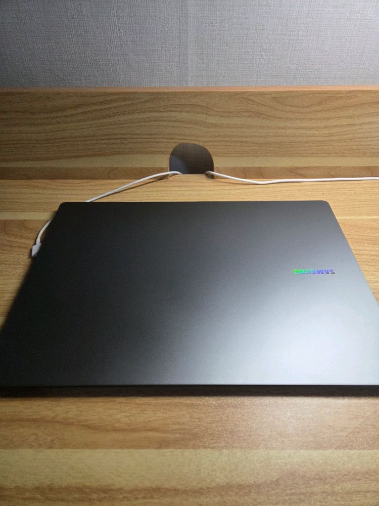 삼성 갤럭시북5 프로 16인치 NT960XHA-KH51G 이미지