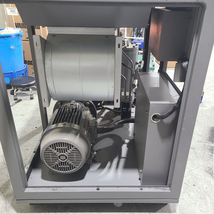 중고 30마력 스크류 콤프레샤 – 정비완료, 소모품교체 이미지