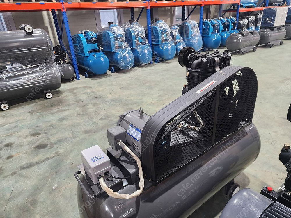 중고 중고압 5마력 400리터 콤프레샤 카센타 정비소용 이미지