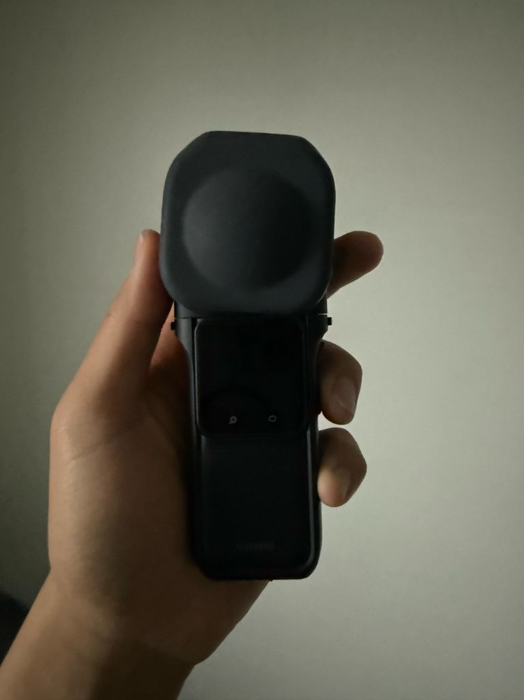 [판매] Insta360 ONE RS 1인치 360도 에디션 (라이카 공동개발) / 본체+배터리+케이스 이미지