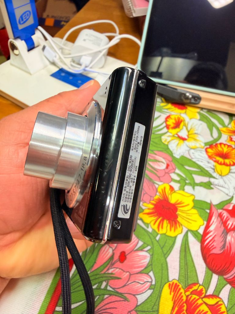 소니 사이버샷DSC-W330,디카,작동&외관굿.충전기,독일칼자이스 이미지