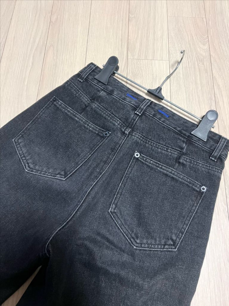 21년 구호플러스 KUHO 시그니처 슬림 배기핏 데님팬츠 흑청 청바지 그레이진 이미지