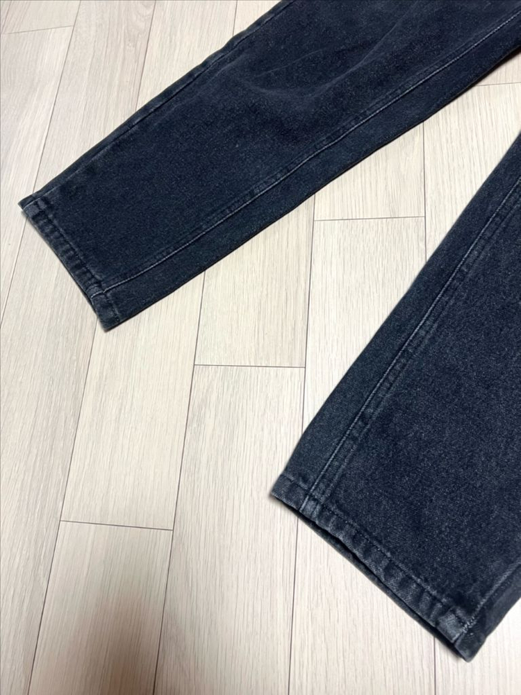 21년 구호플러스 KUHO 시그니처 슬림 배기핏 데님팬츠 흑청 청바지 그레이진 이미지