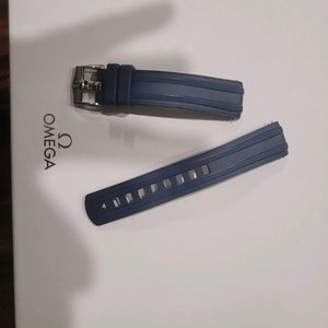 오메가 씨마스터300 신형 청판 정품 러버밴드 (핀버클) 이미지