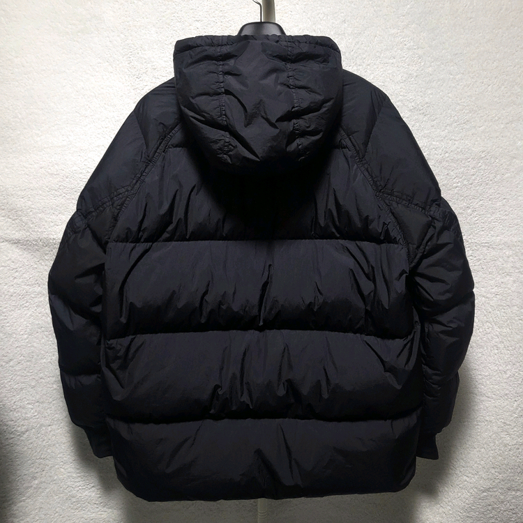 [새상품급] XL / 23FW 스톤아일랜드 크링클랩스 후드 다운 패딩 이미지