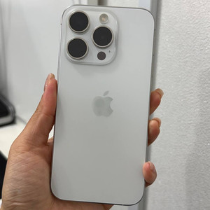 아이폰15프로 화이트 128/87% Y1719 이미지