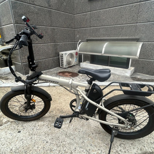 접이식 전기자전거 이미지