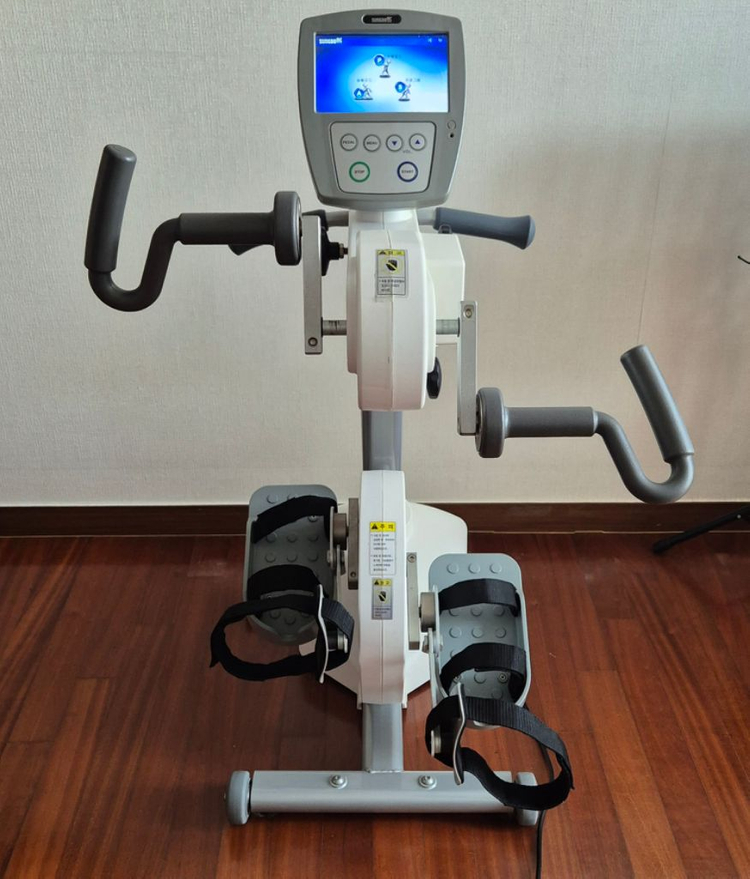 성도엠씨 환자 재활훈련용 상하지 전동자전거 sp-1100 이미지