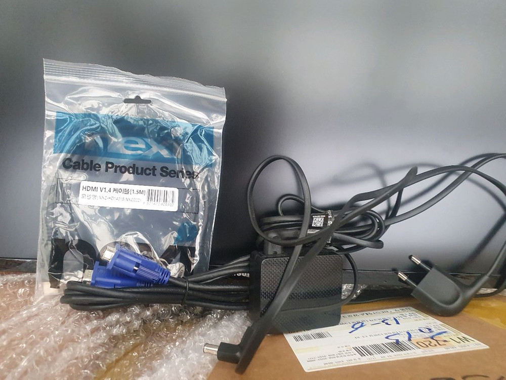 삼성24인치 모니터 이미지