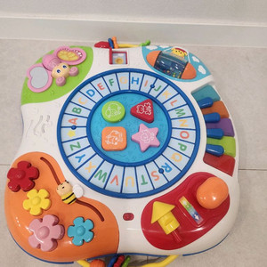 아기 발달 교육용 장난감 에듀 펀테이블 이미지