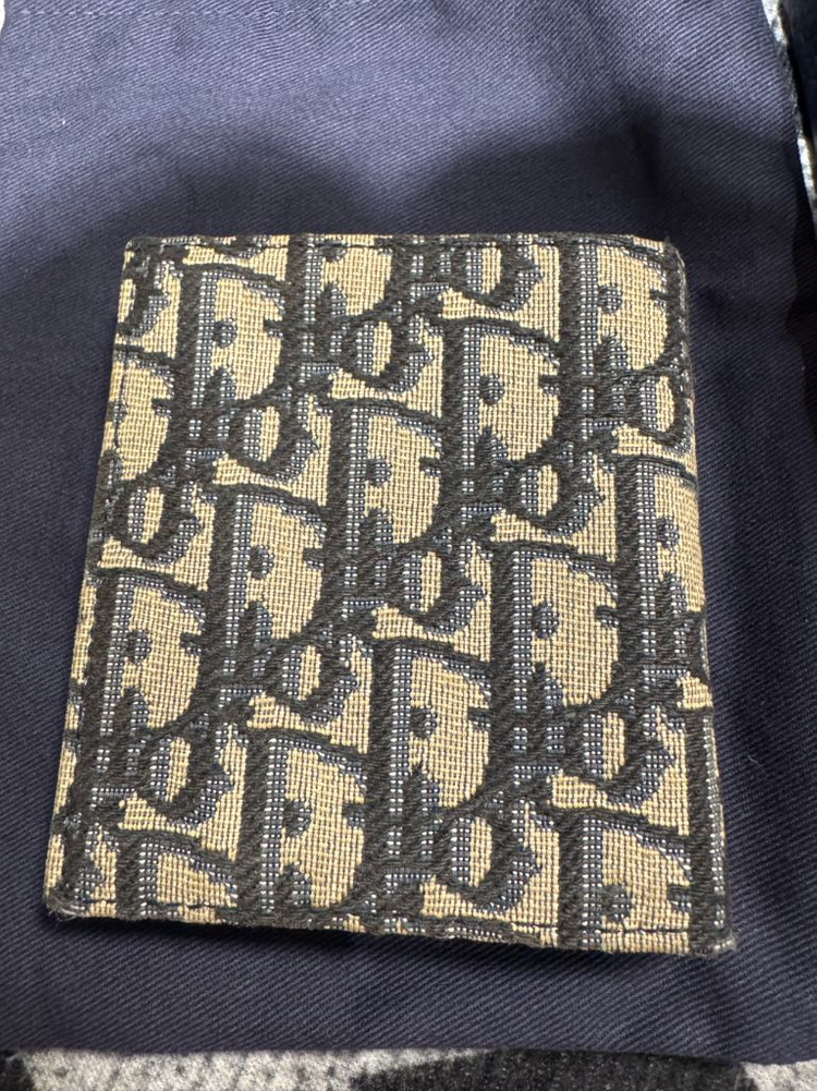 디올 오블리크 버티컬 반지갑 이미지